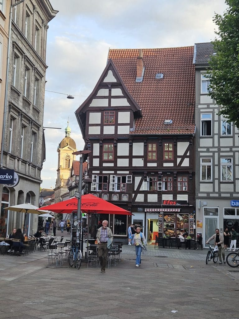Ohrakupunktur Behandlung bei Dr. Sabine Lüdrichsen in Konstanz zur Entspannung und Stressbewältigung